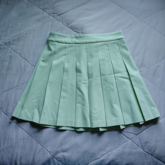 SUNDAY BEST Olive Micro Skirt Pleated Sagebrush Green Size 4 Aritzia - Picture 4 of 11